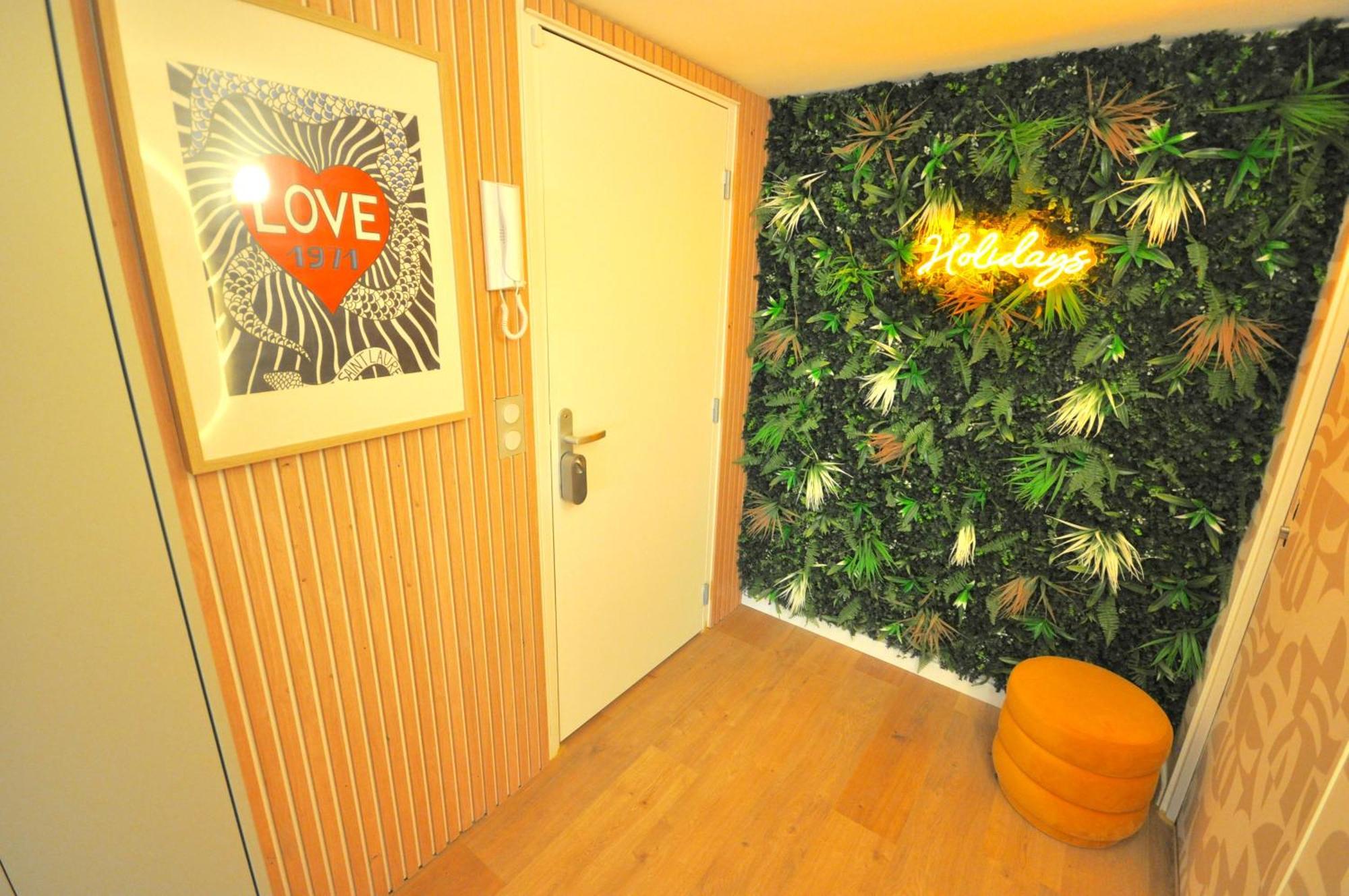 Monaco # Menton - 4 Persons - Hypercenter - Private Parking - Full Renovated - Clim - Fast Wifi - Beach And Sun Exterior photo